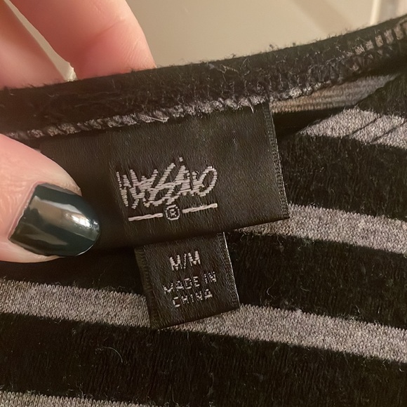 Black and Grey Peplum Dress - Picture 3 of 4